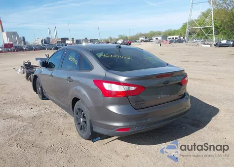 2014 Ford Focus S z USA, uszkodzony, nr VIN 1FADP3E28EL427561